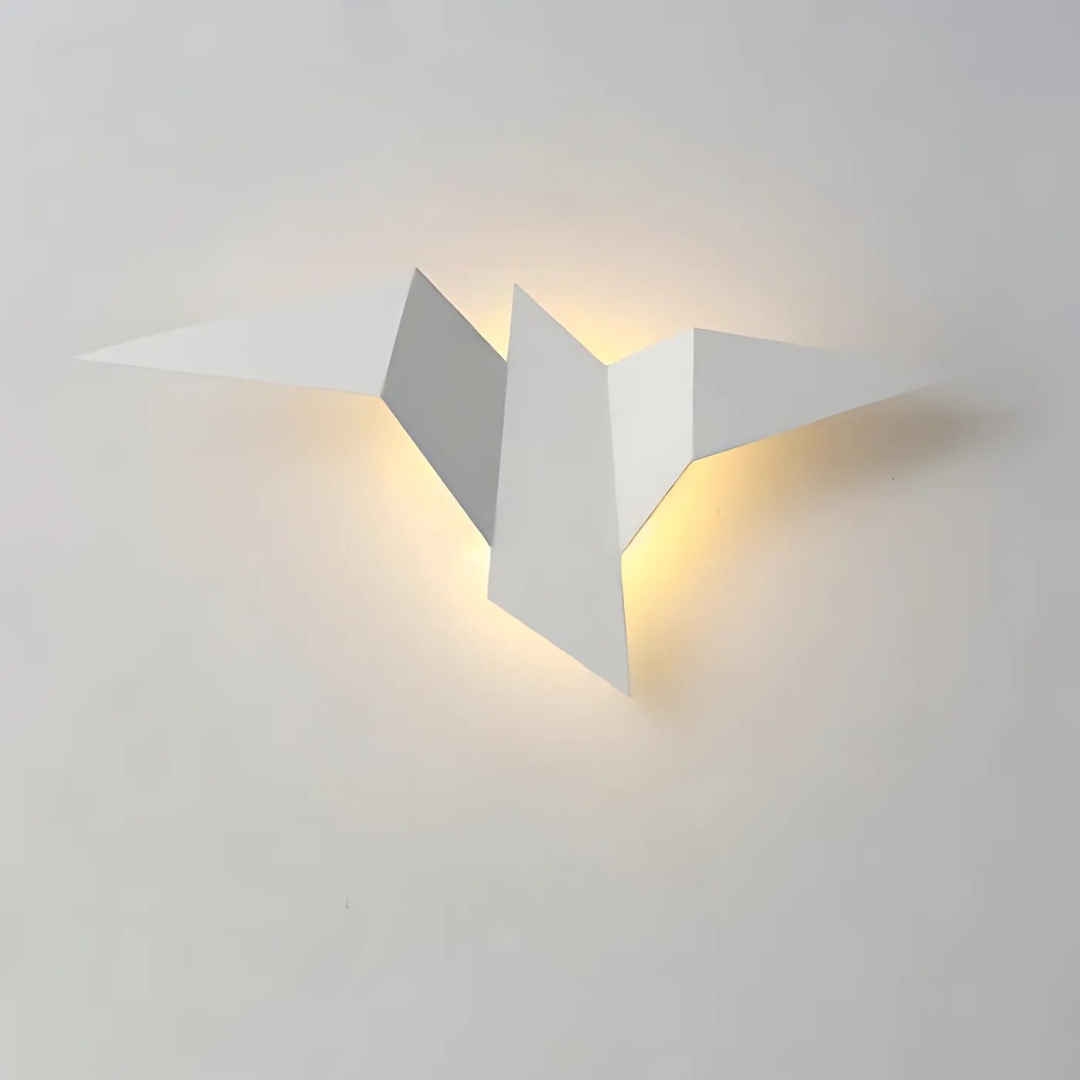 Aplique de pared moderno escultórico de metal inspirado en el origami