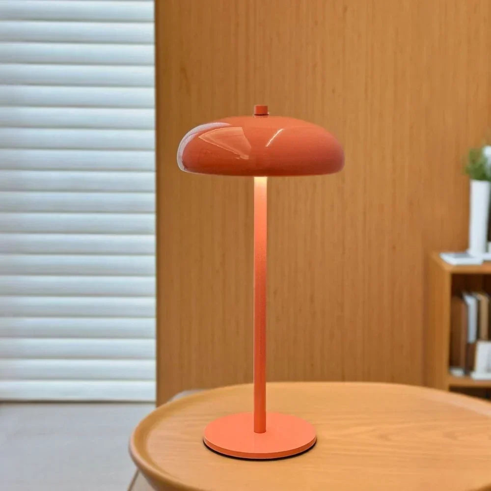Lámpara de mesa portátil recargable con silueta redondeada retro y control táctil