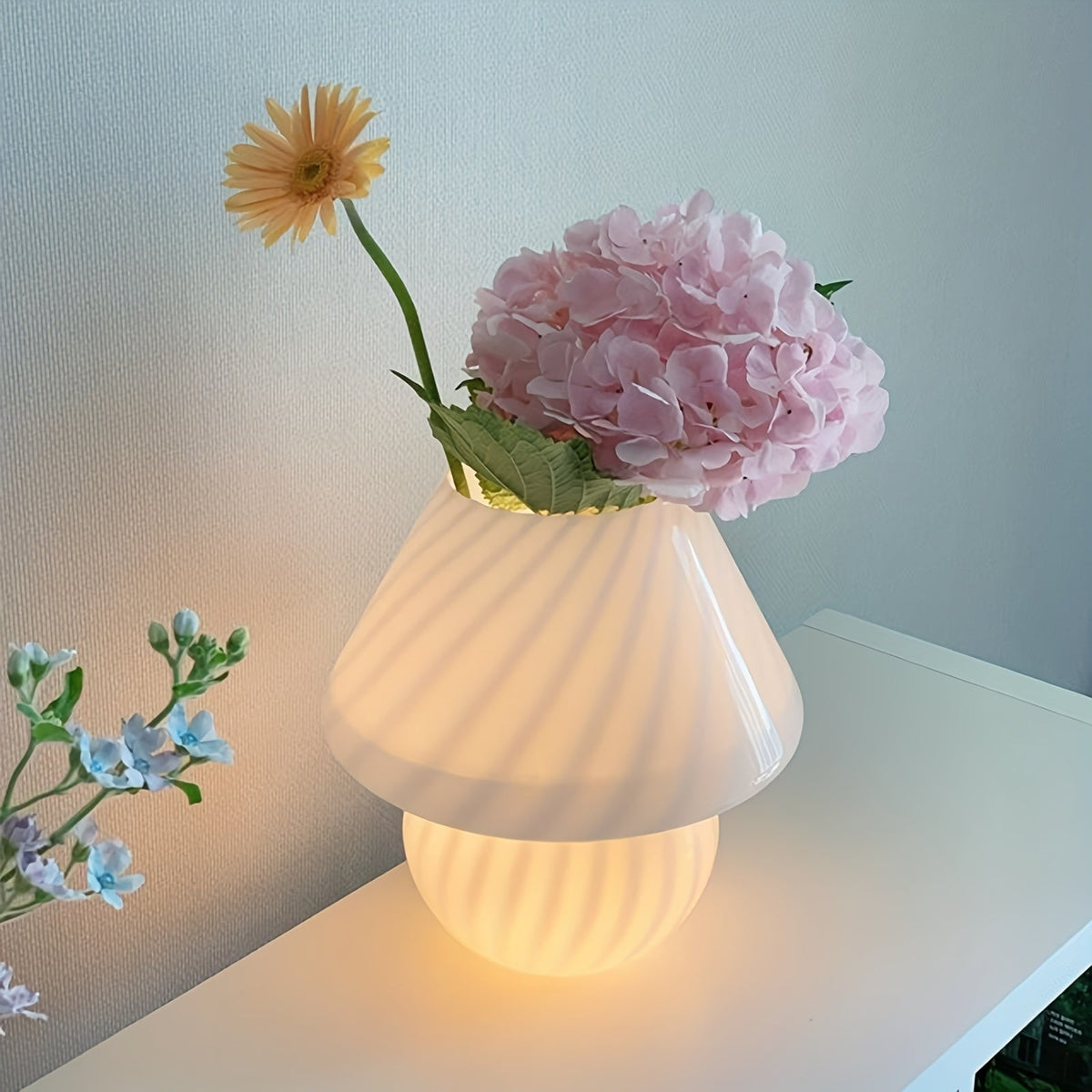Lámpara de mesa de cristal artístico en espiral con forma de champiñón y regulable