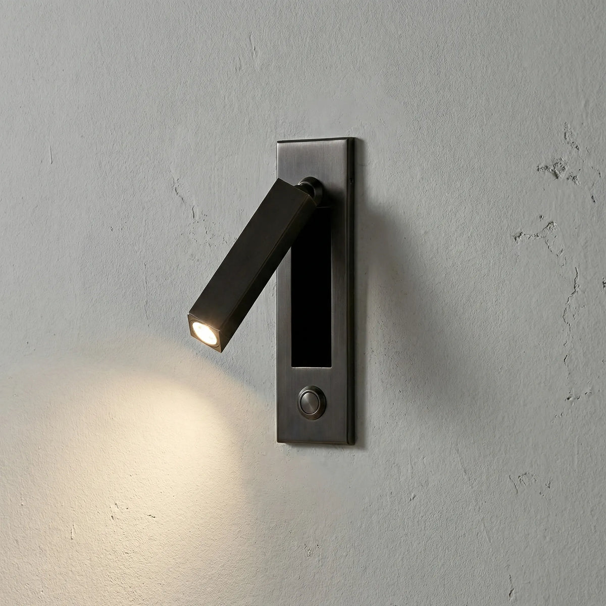 Lámpara de lectura de pared plegable y delgada con brazo pivotante ajustable