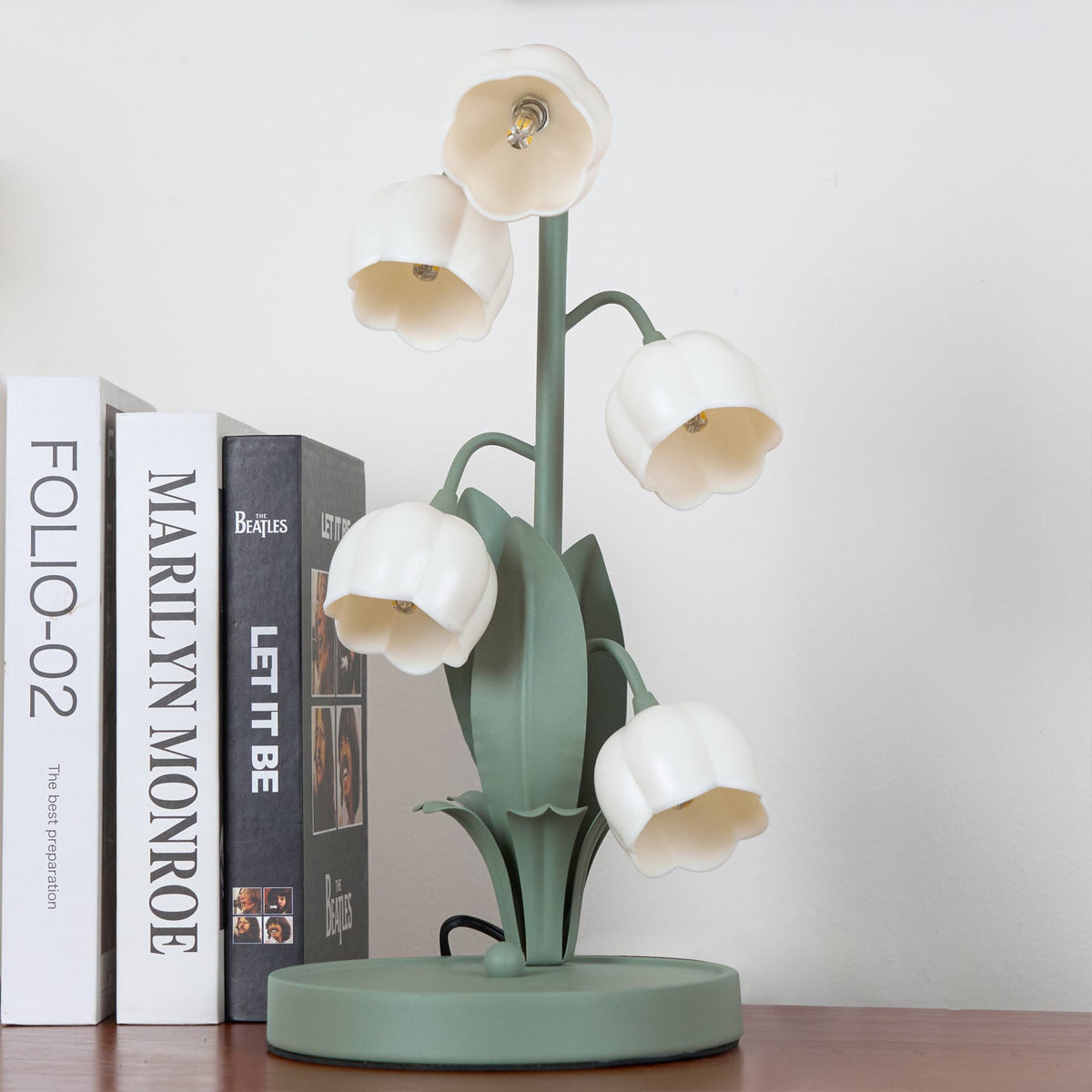 Lámpara de mesa floral con forma de tulipán y flor de orquídea