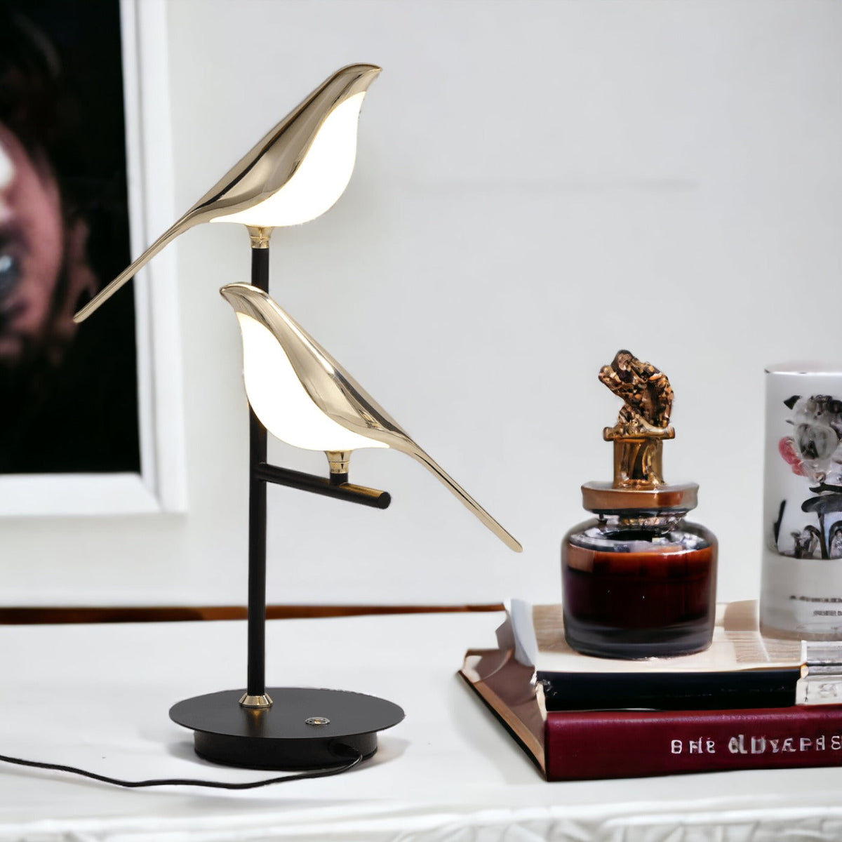 Aplique de pared moderno nórdico de metal con escultura de pájaro posado