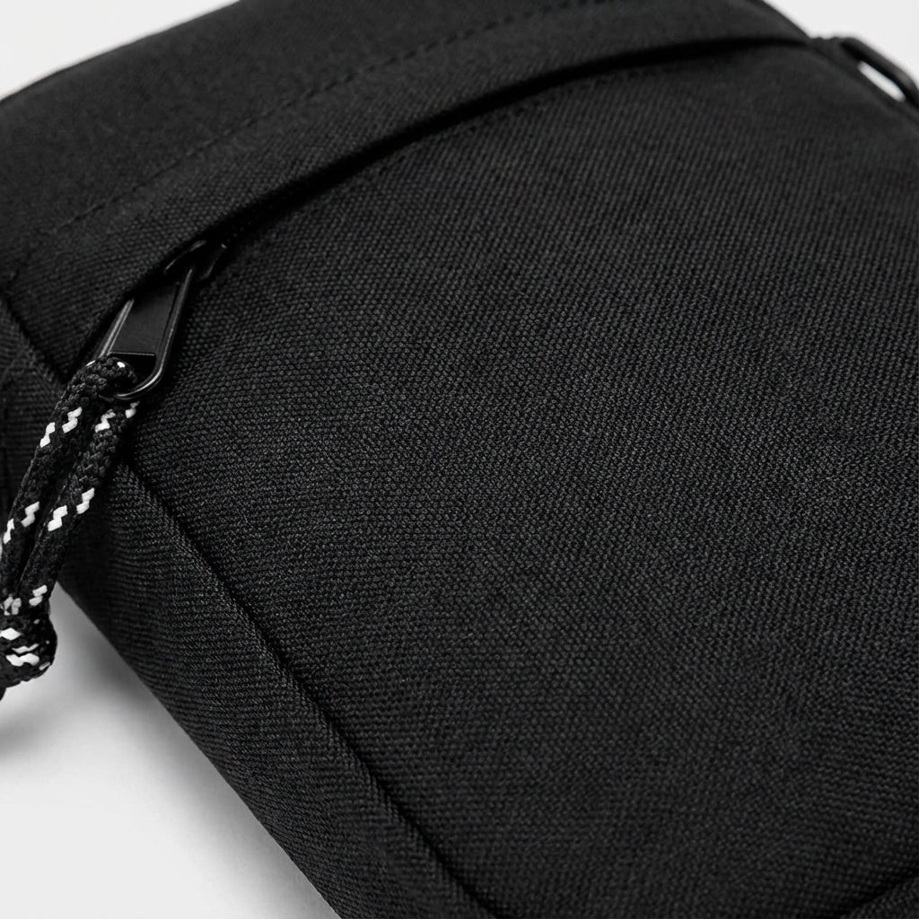 Bolso bandolera compacto de nailon repelente al agua y antirrobo