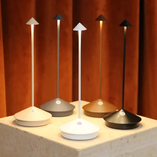 Lámpara de mesa impermeable, inalámbrica, recargable y regulable para interiores y exteriores