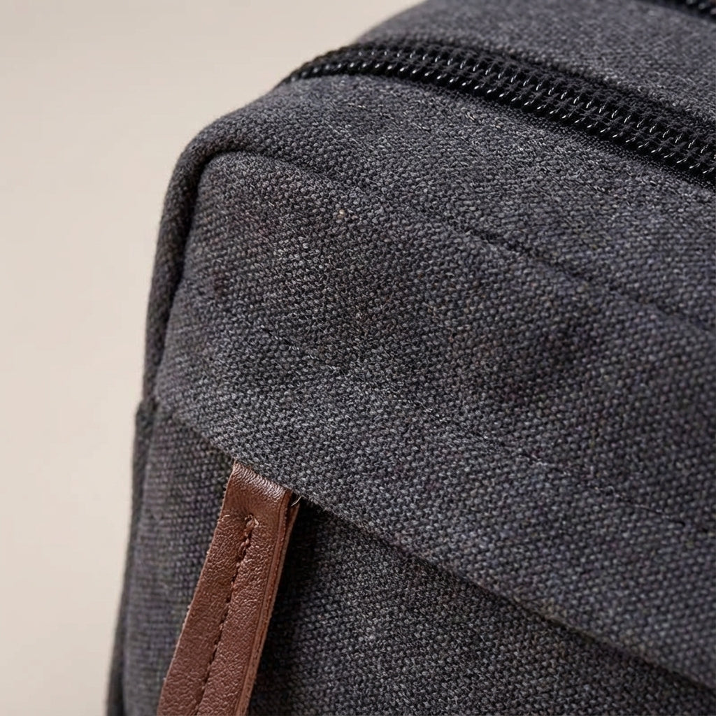 Neceser de lona impermeable con dos compartimentos y asa de cuero sintético