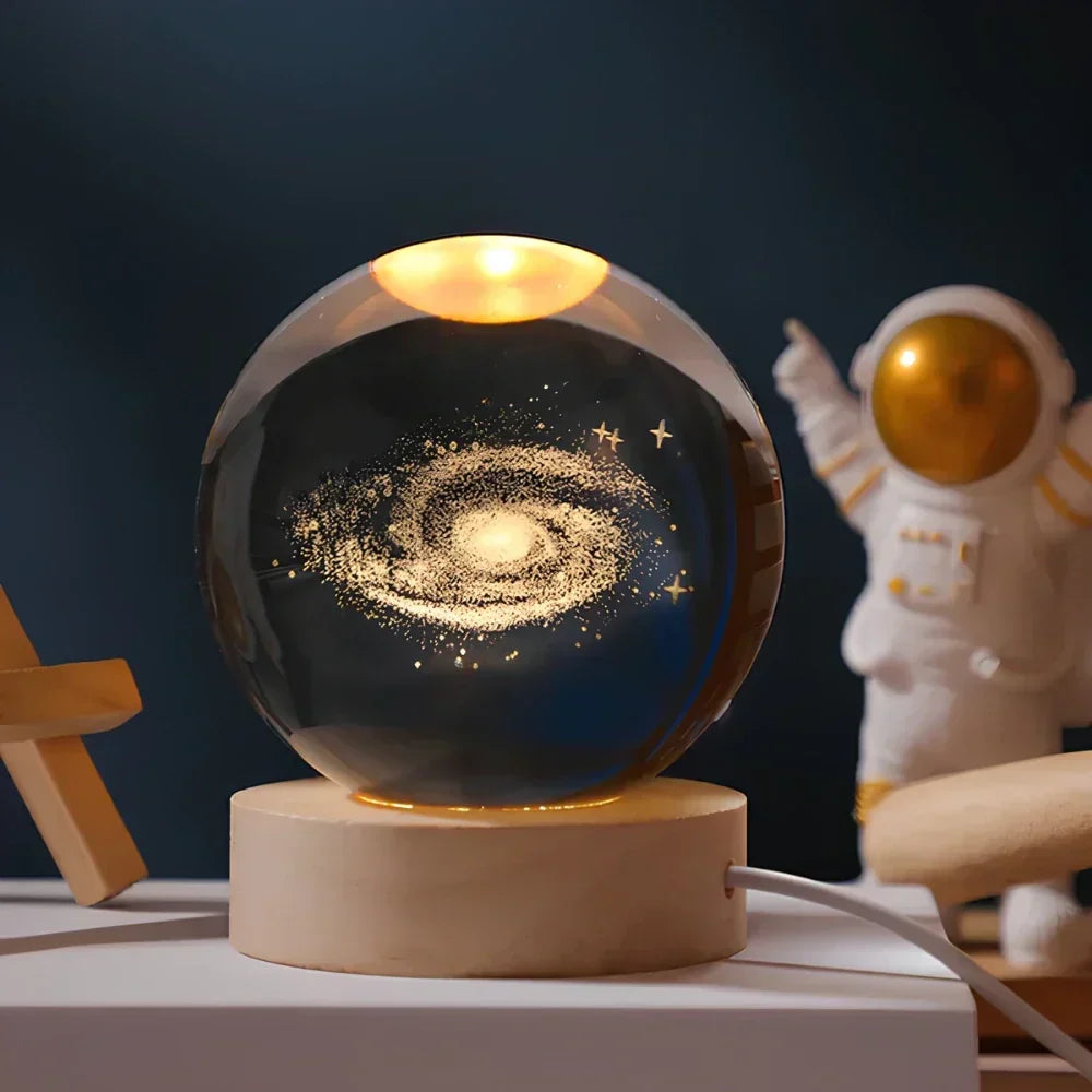 Lámpara de mesa y luz nocturna con esfera planetaria de cristal grabado