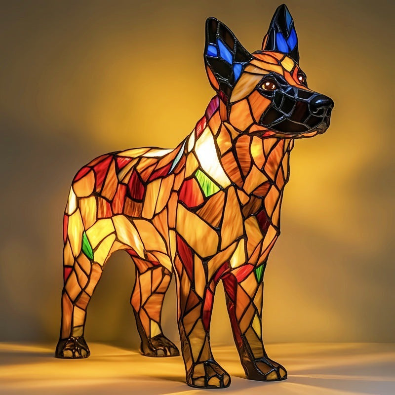 Lámpara de mesa decorativa con figura escultórica de perro de resina y vidrio emplomado