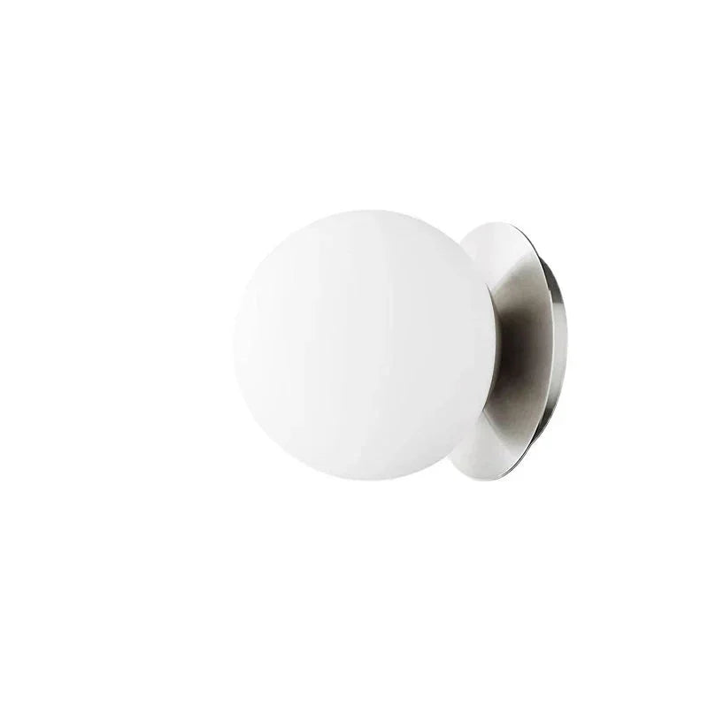Lámpara de pared nórdica de hierro forjado con esfera de vidrio opalino