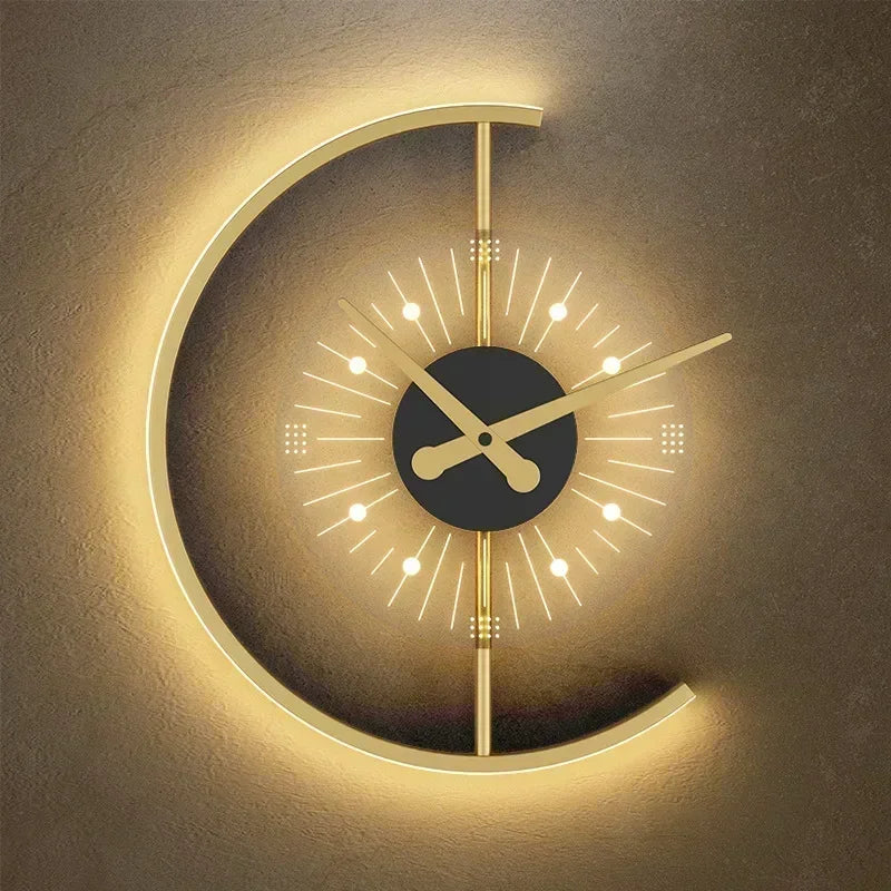 Lámpara de pared escultórica posmoderna con reloj en forma de media luna y brillo ambiental