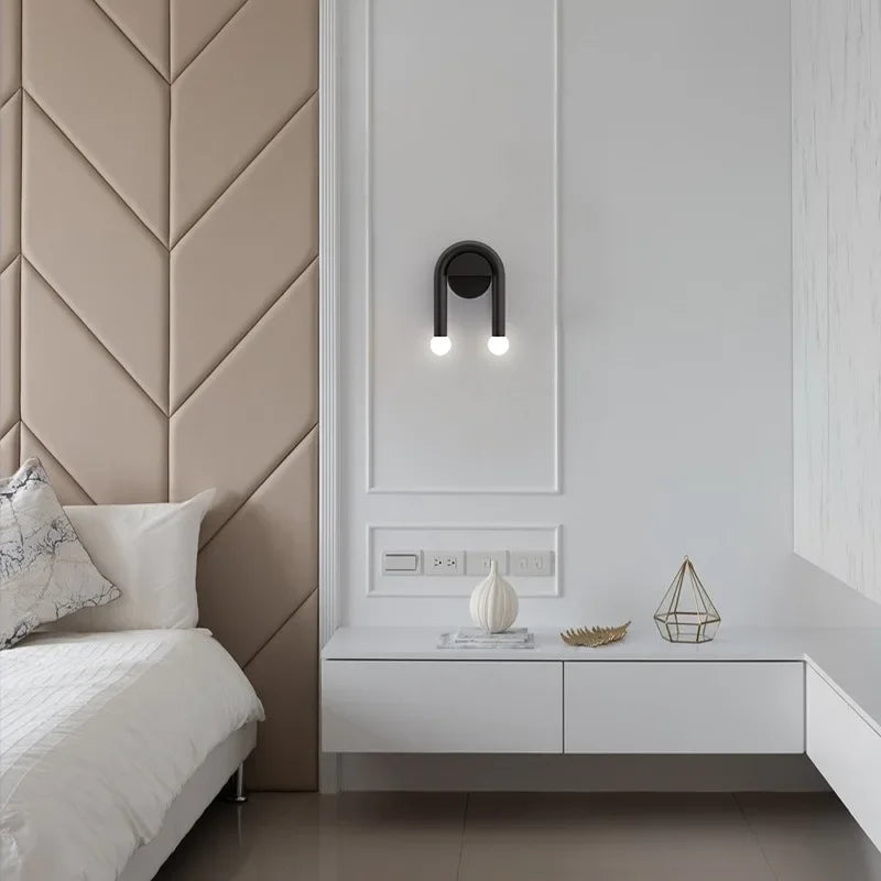 Lámpara de pared nórdica minimalista arqueada con vidrio esmerilado