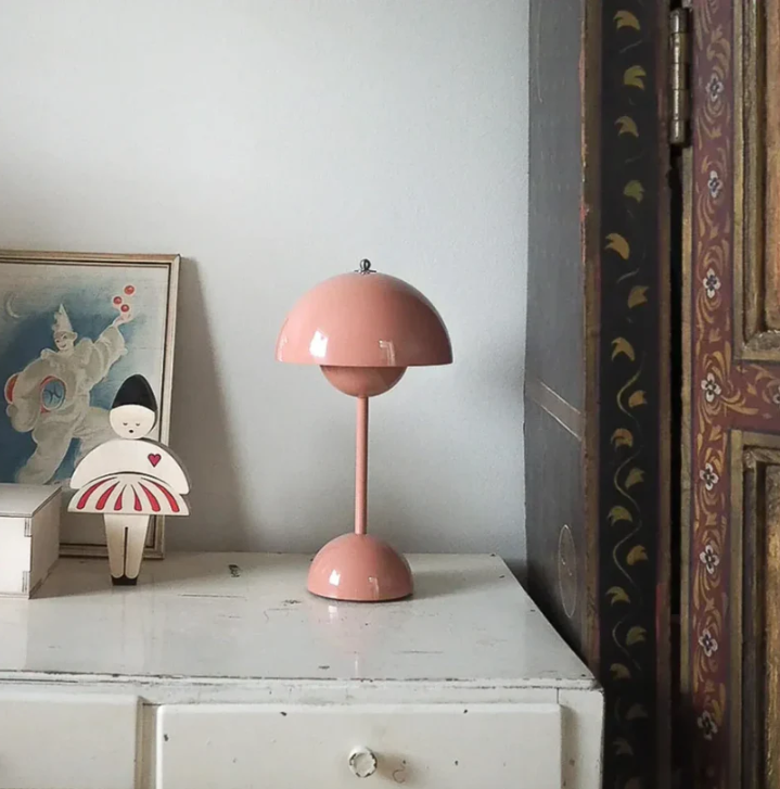 Lámpara de mesa escandinava elegante y minimalista, táctil y regulable