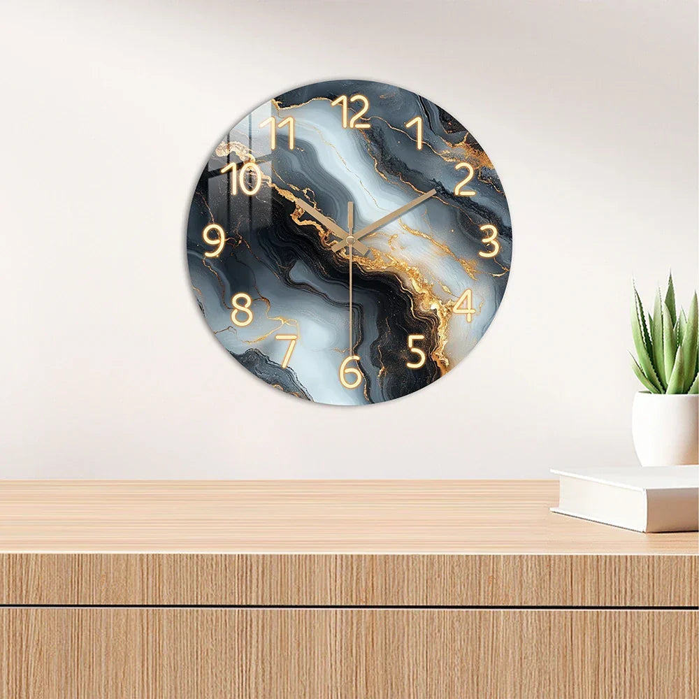 Reloj de pared redondo silencioso de madera con efecto mármol