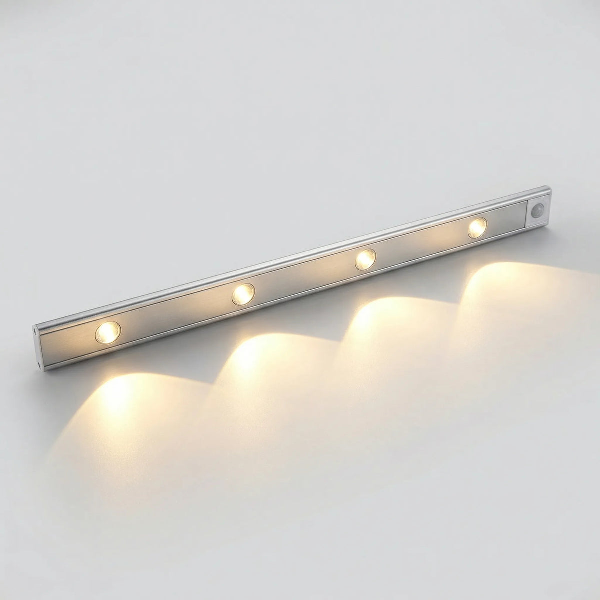 Aplique de pared nocturno delgado con tira magnética, sensor de movimiento, regulable y recargable