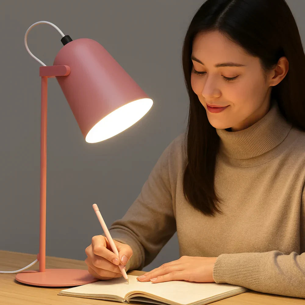 Lámpara de mesa de escritorio con pantalla metálica giratoria, ajustable y respetuosa con la vista