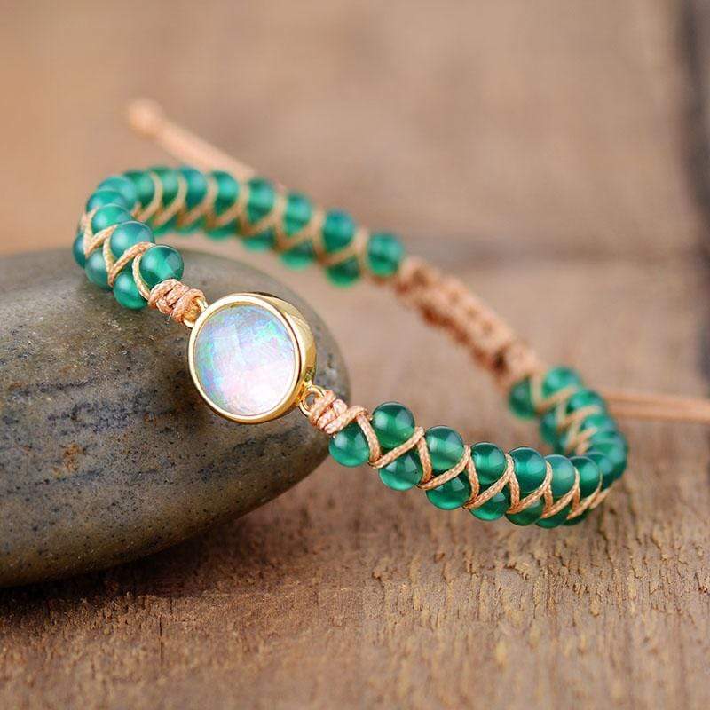 Pulsera bohemia artesanal de cuentas de amatista y ópalo para yoga