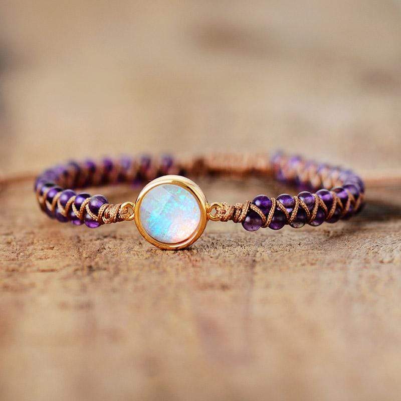 Pulsera bohemia artesanal de cuentas de amatista y ópalo para yoga