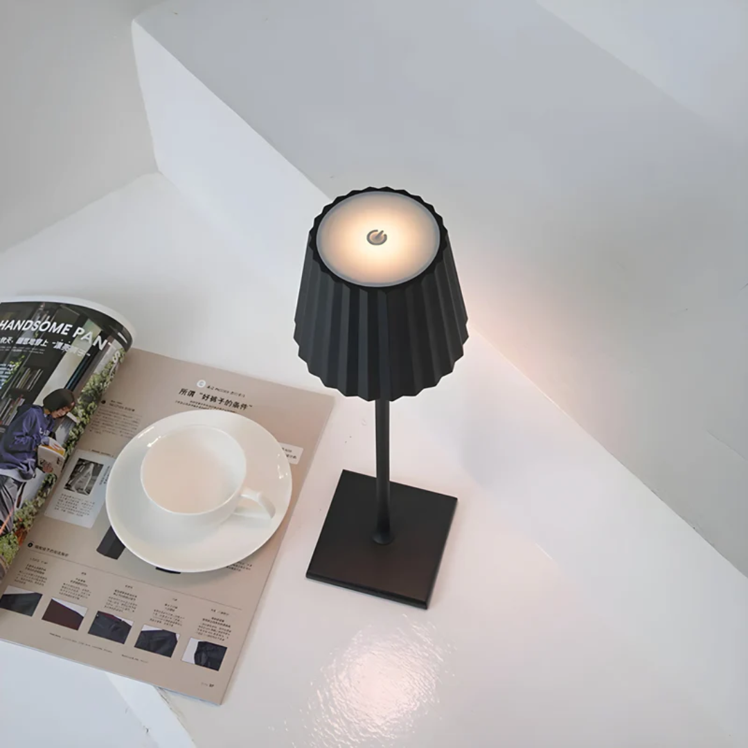 Lámpara de mesa escandinava impermeable de aluminio, recargable y regulable