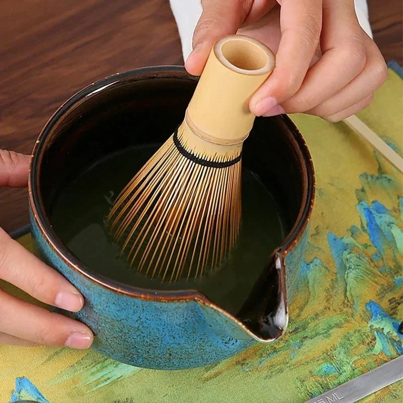 Juego de matcha de cerámica inspirado en Japón con bambú