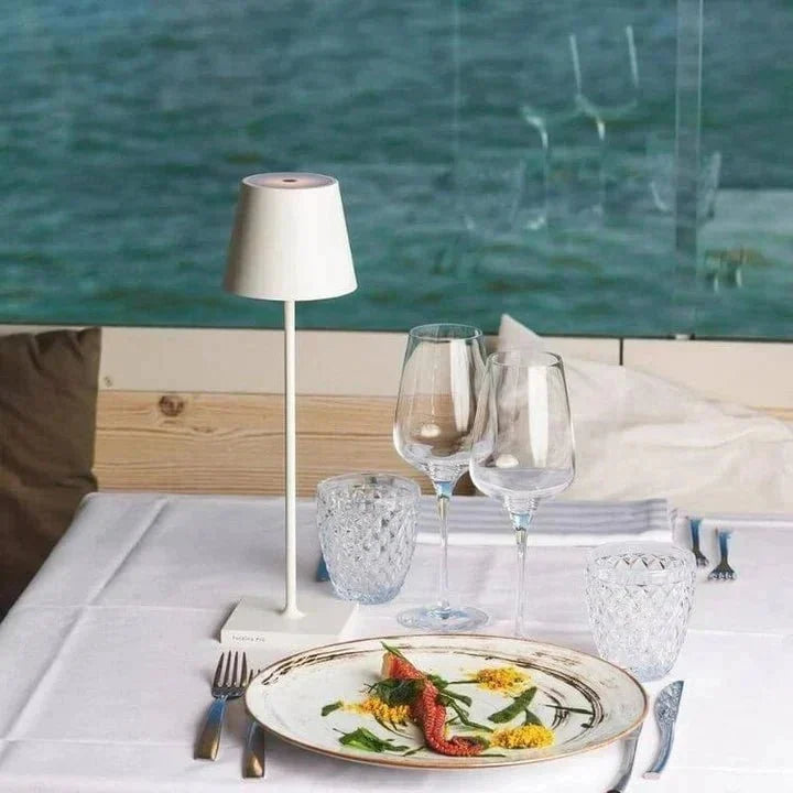 Lámpara de mesa moderna de aluminio metálico, recargable, táctil, regulable e inalámbrica