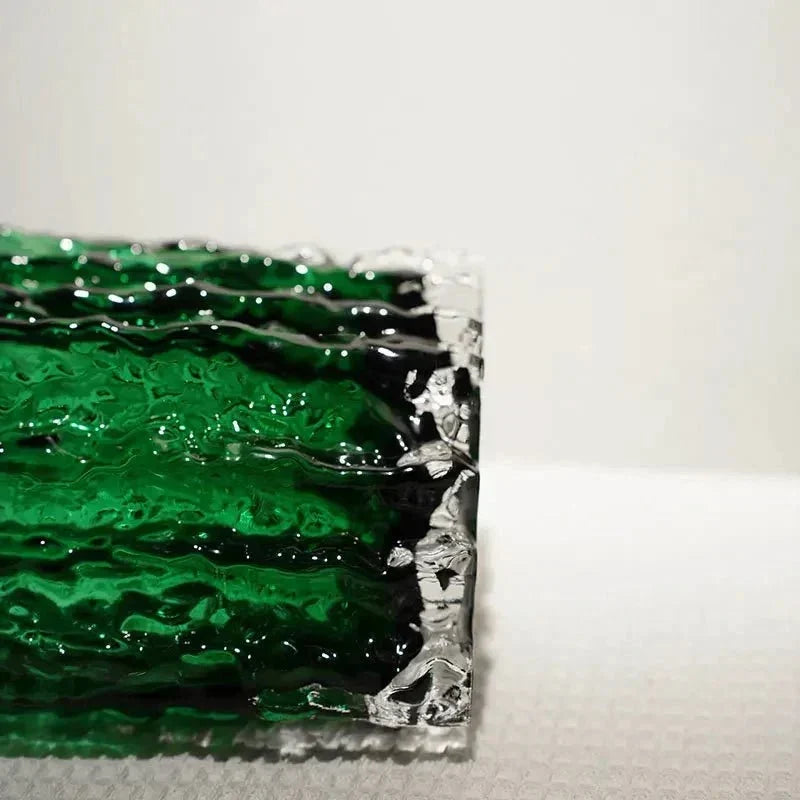Jarrón decorativo de vidrio esmerilado con textura y efecto de hielo esculpido