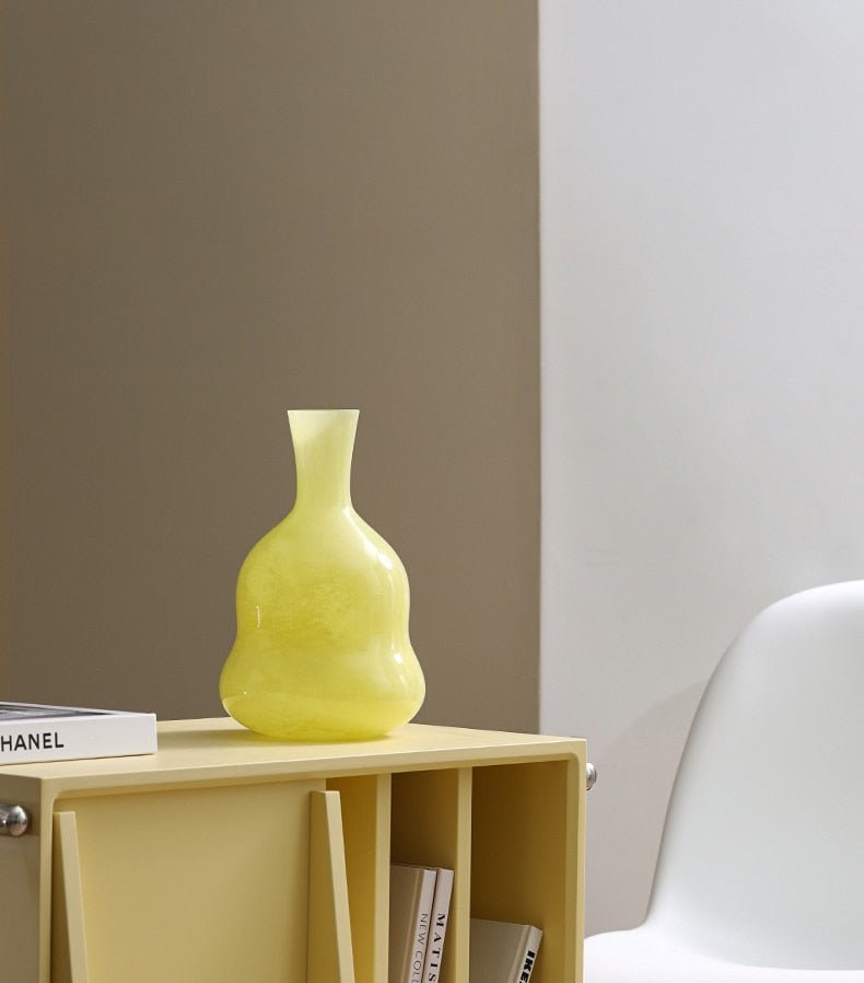 Jarrón decorativo de flores de vidrio de Murano soplado a mano con silueta escultórica