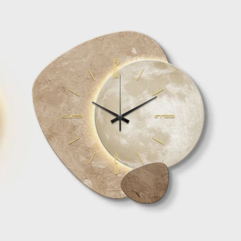 Reloj de pared minimalista escandinavo de metal y madera con mecanismo silencioso