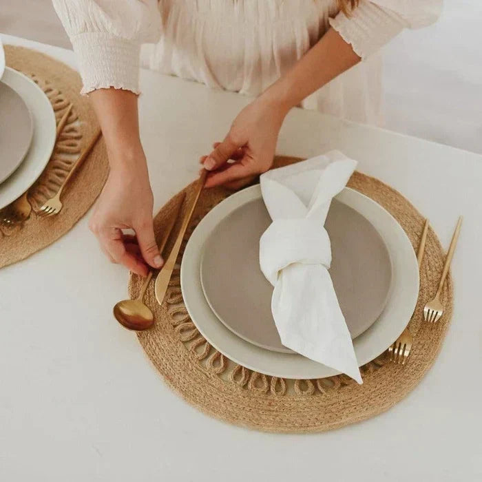 Set de cubiertos modernos y minimalistas de acero inoxidable