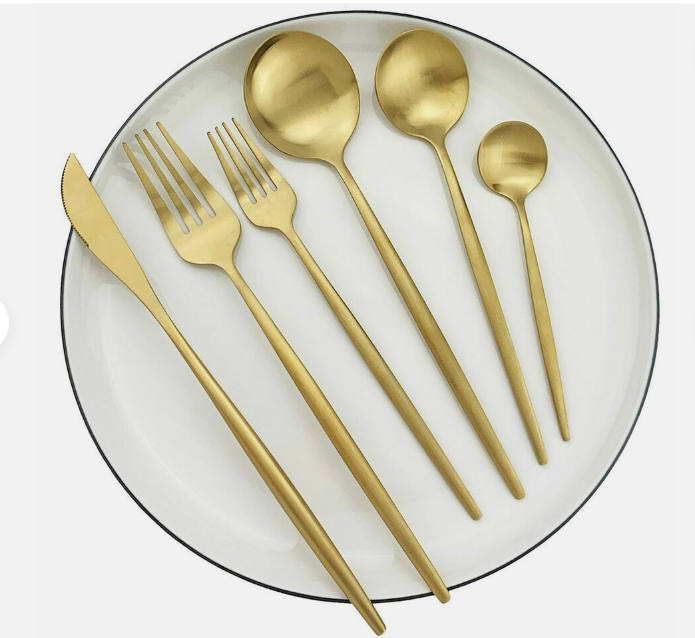 Set de cubiertos modernos y minimalistas de acero inoxidable