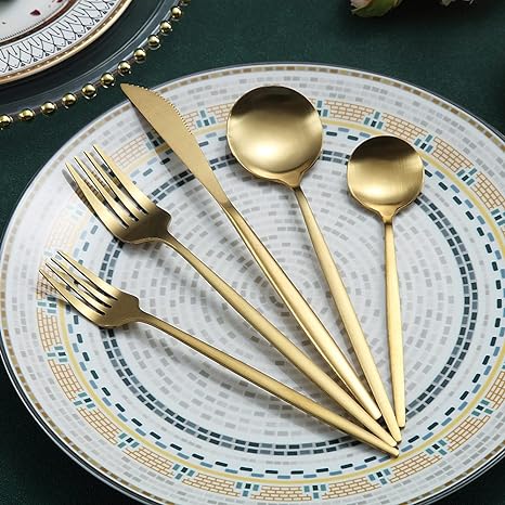 Set de cubiertos modernos y minimalistas de acero inoxidable
