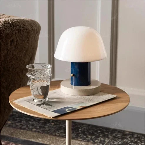 Lámpara de mesa escultural con forma de champiñón, recargable, táctil, regulable e inalámbrica