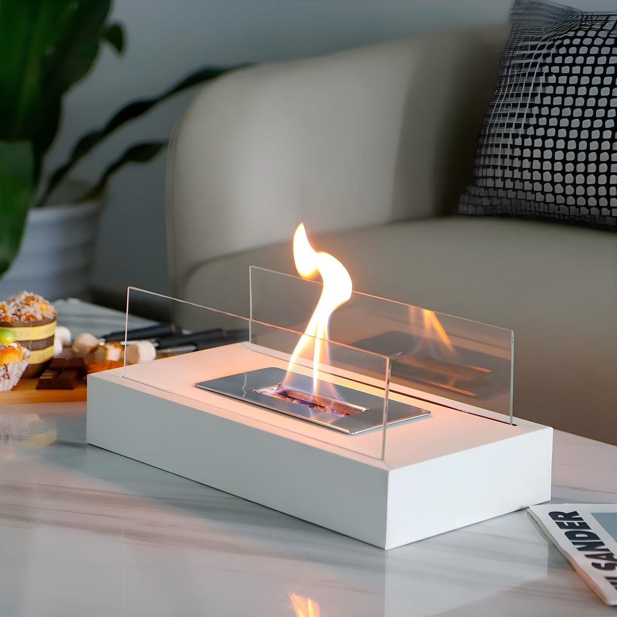 Lámpara de mesa con chimenea portátil, vidrio rectangular y base metálica para pared