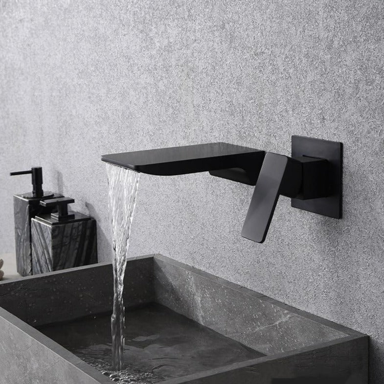 Grifo de baño minimalista de pared, con salida de agua en cascada sin contacto y acabado sólido