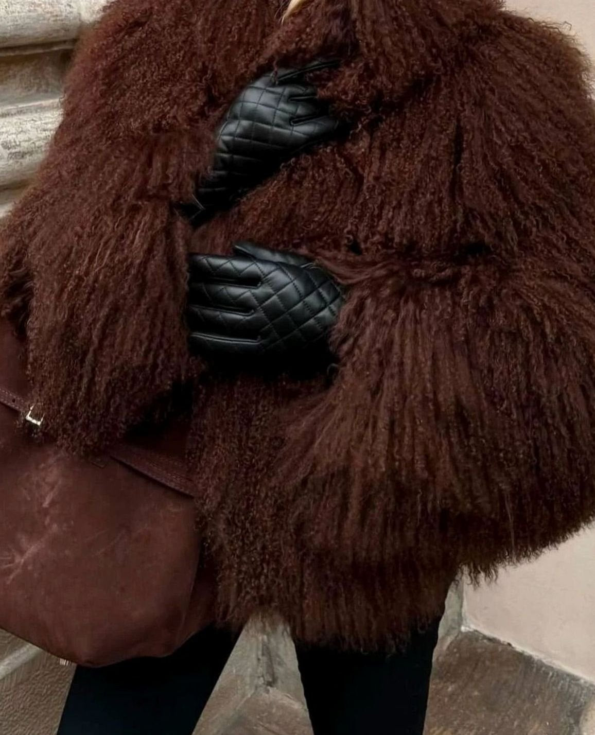 Chaqueta corta elegante de pelo sintético desgreñado para mujer