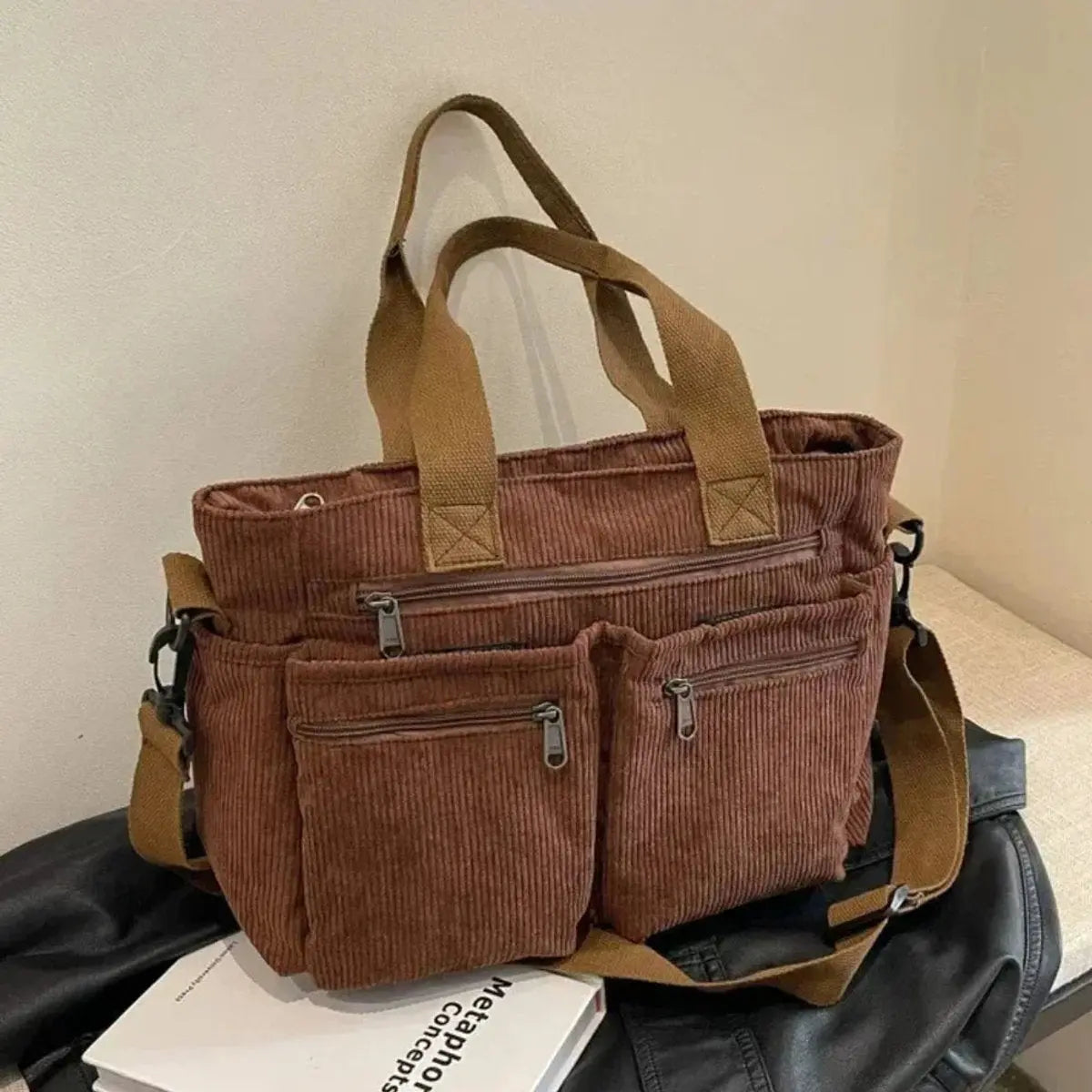 Bolso tote de pana para mujer con múltiples bolsillos y asa para el hombro