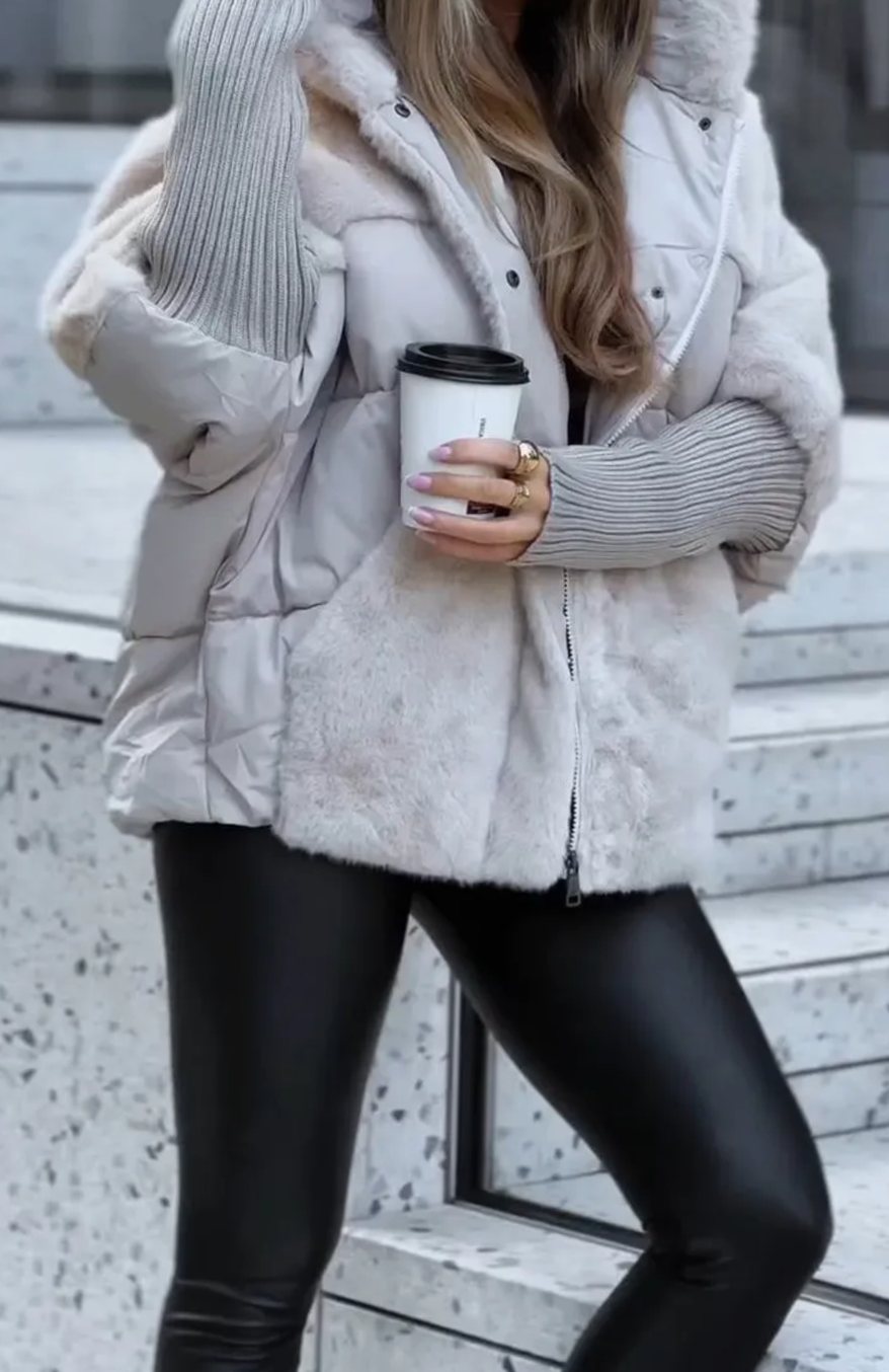 Chaqueta acolchada de invierno de mujer con capucha de piel sintética