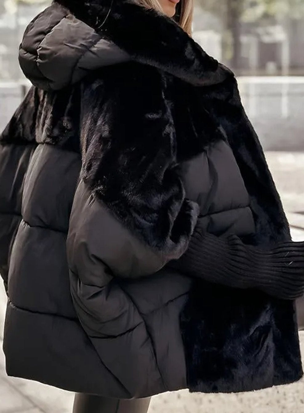 Chaqueta acolchada de invierno de mujer con capucha de piel sintética
