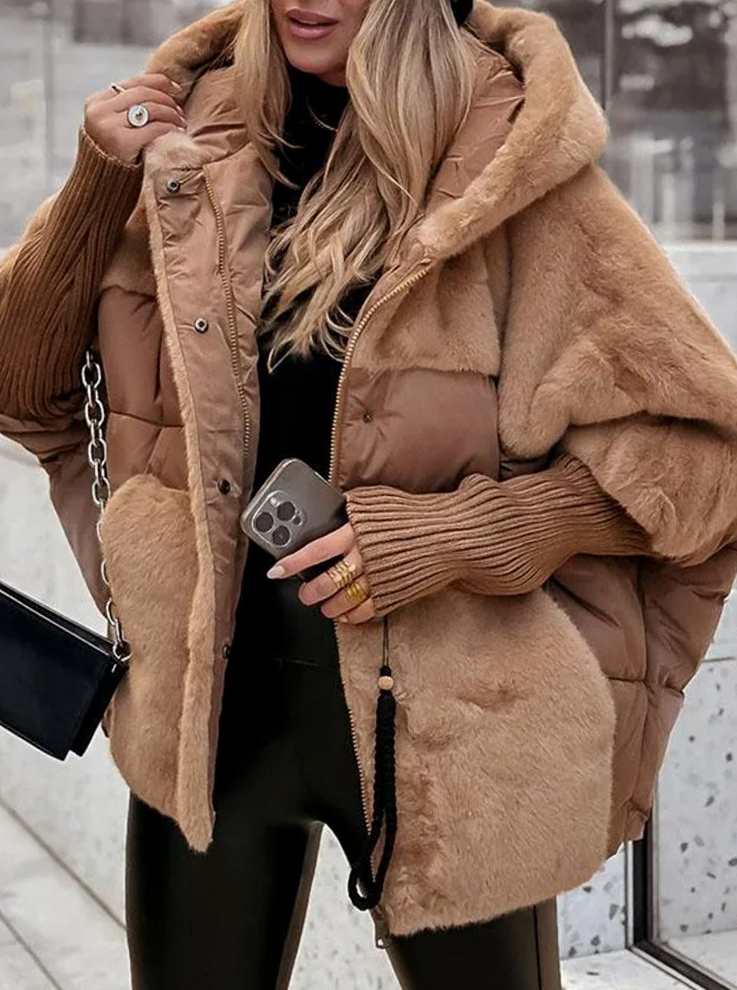 Chaqueta acolchada de invierno de mujer con capucha de piel sintética