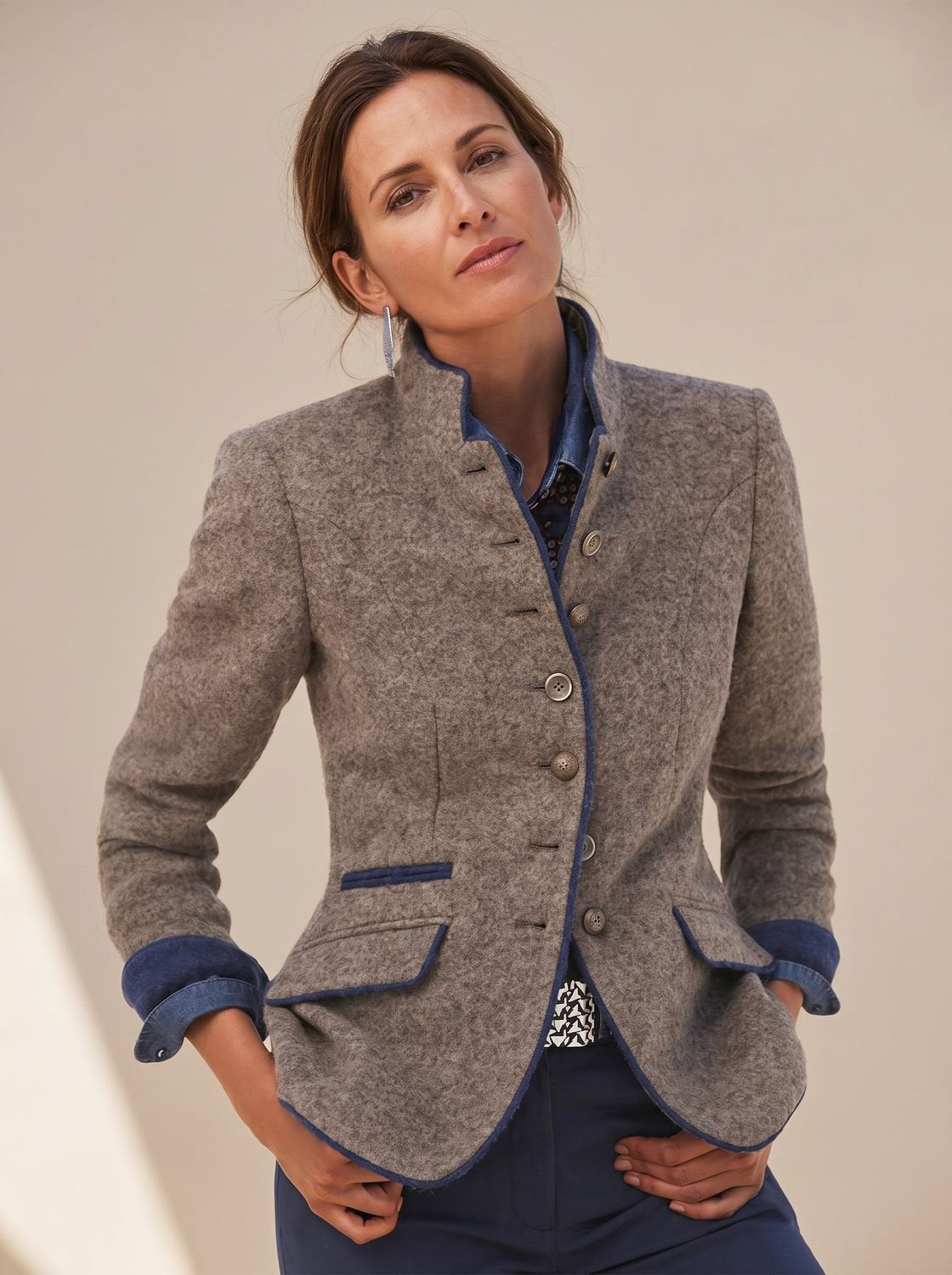 Isla | Blazer entallado de lana para mujer, con botones y bolsillos