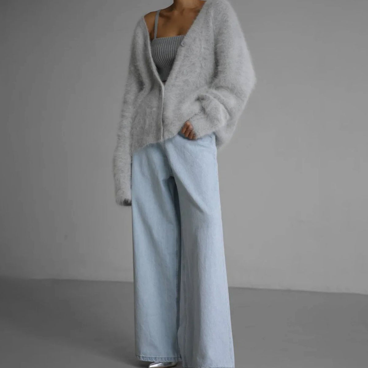 Cárdigan mullido de mezcla de mohair, cuello de pico y botones para mujer