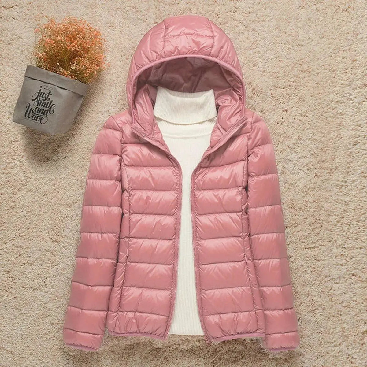Chaqueta ligera acolchada con capucha, relleno de plumón y plegable para mujer