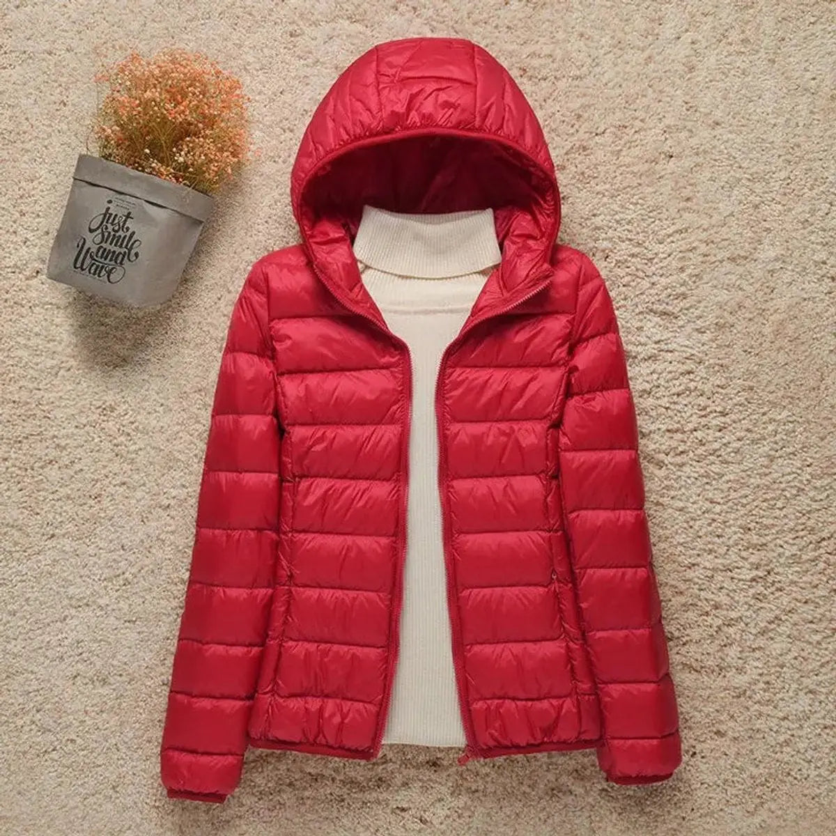 Chaqueta ligera acolchada con capucha, relleno de plumón y plegable para mujer
