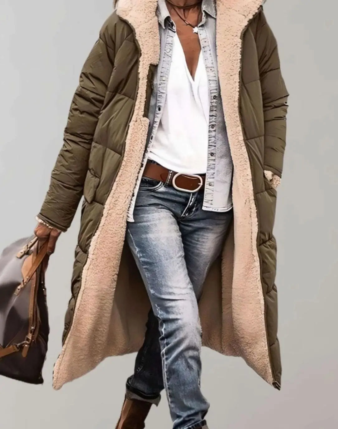 Abrigo largo acolchado con capucha y forro polar para mujer