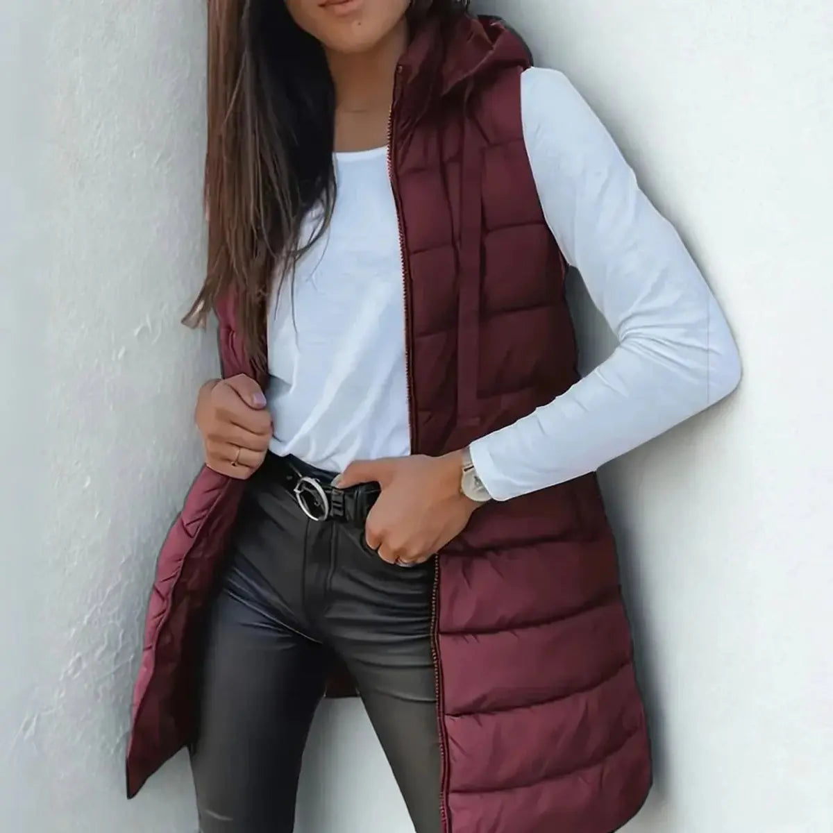 Chaleco largo acolchado sin mangas con capucha para mujer