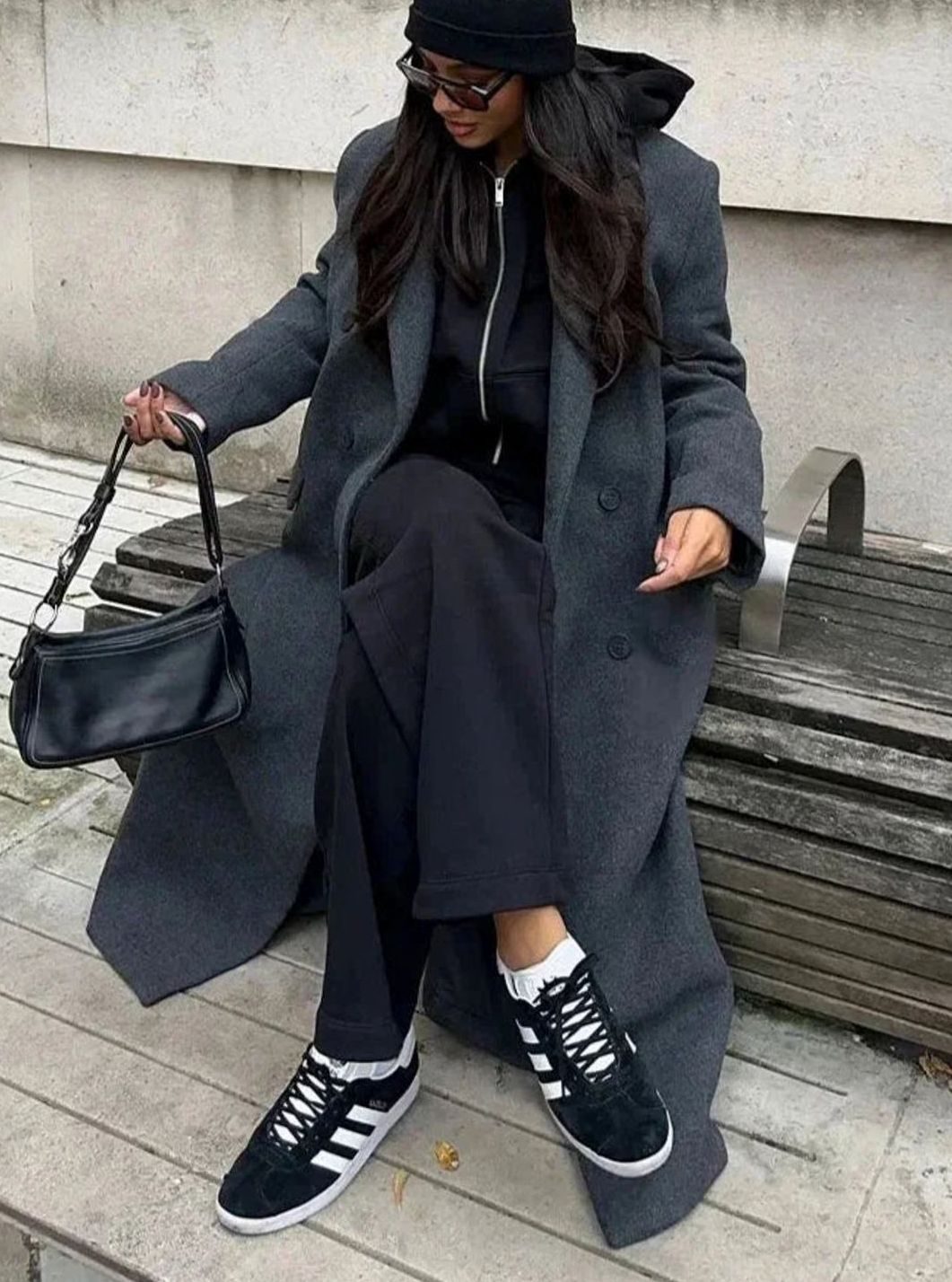 Abrigo largo extragrande de lana con doble botonadura para mujer