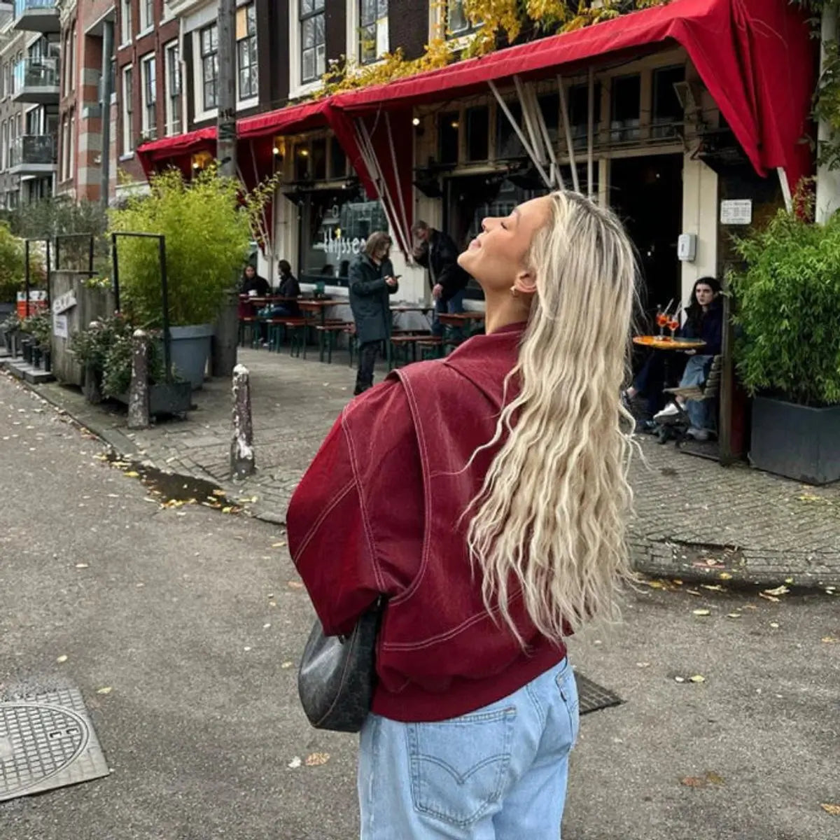 Chaqueta acolchada extragrande para mujer, estilo bomber y costuras en contraste