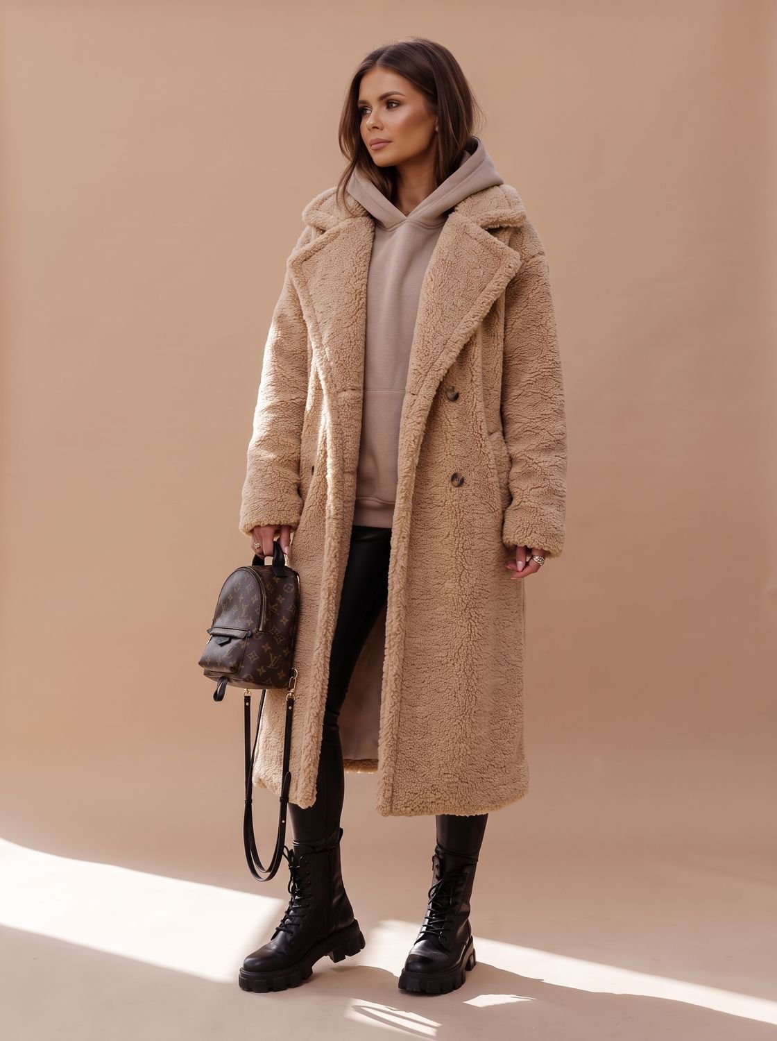 Emily | Abrigo largo de invierno de piel sintética de peluche extragrande para mujer