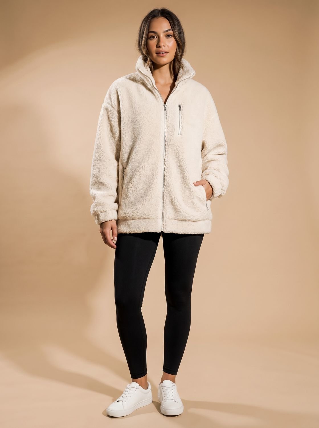 Emily | Chaqueta extragrande de forro polar de peluche con cremallera para mujer