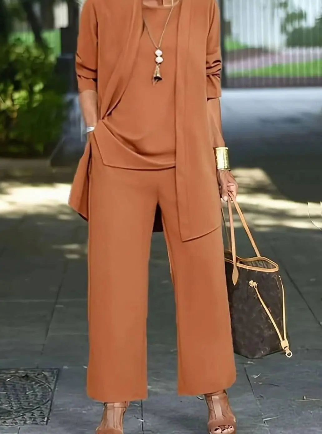 Conjunto de tres piezas para mujer con pantalón de pierna ancha y corte relajado