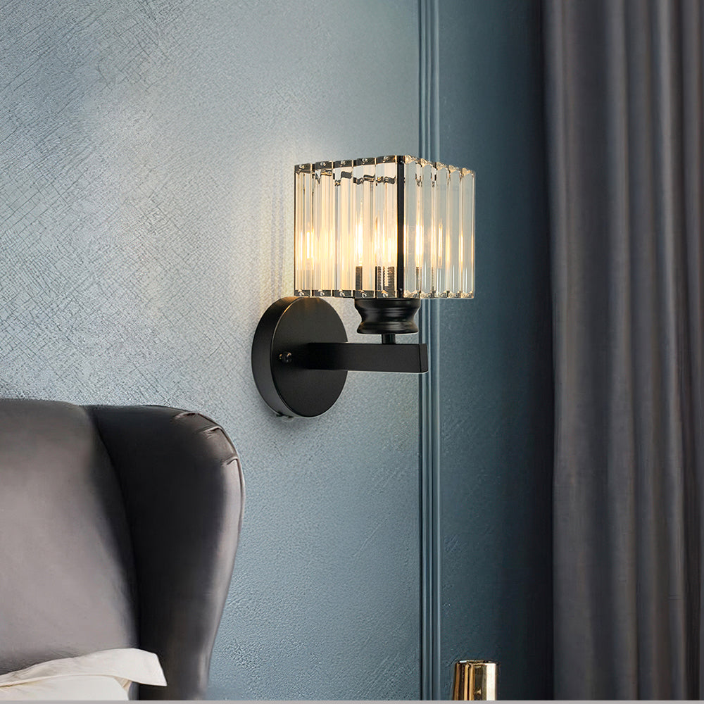 Lámpara de pared moderna de hierro con panel de cristal facetado