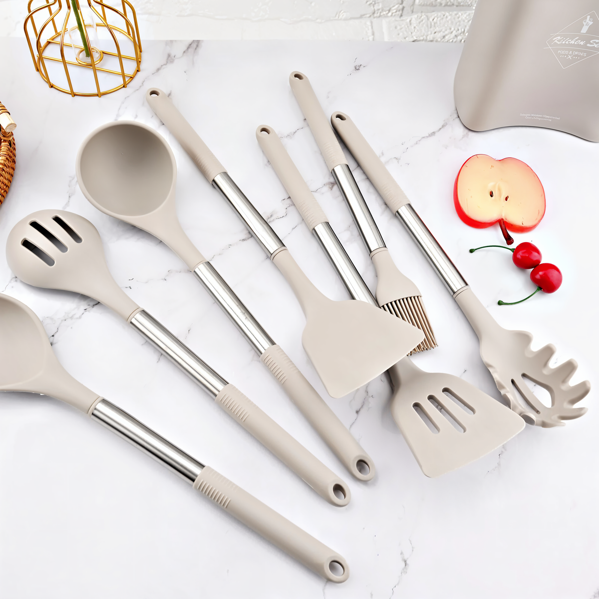 Set de utensilios de cocina con mango de acero inoxidable y silicona resistente al calor
